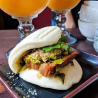 Taiwanese Pork Bun 刈包 · 