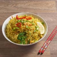 Singapore Style Rice Noodles · Spicy.