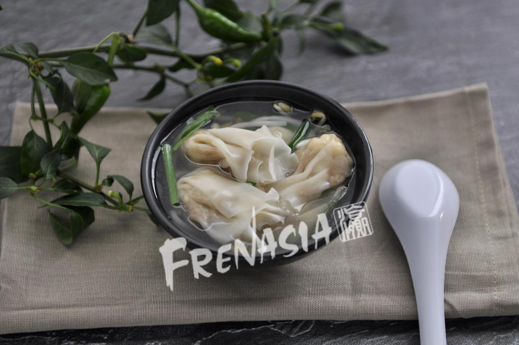 Frenasia Dumpling Soup · 4 pieces dumplings, inside the dumpling (pre-made): pork, shrimp, scallion, ginger and cilantro.