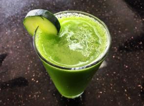 Migraine Reliever Juice · Pineapples, kale, celery, cucumbers and lemon.