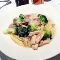 Pasta Giorgio · Grilled chicken, sausage and broccoli in a roasted garlic sauce with penne.