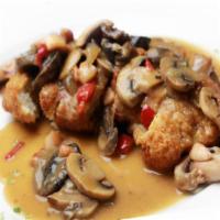 Chicken Jaeger · Chicken cutlet topped with bacon, mushrooms and peppers in a tangy brown sauce.