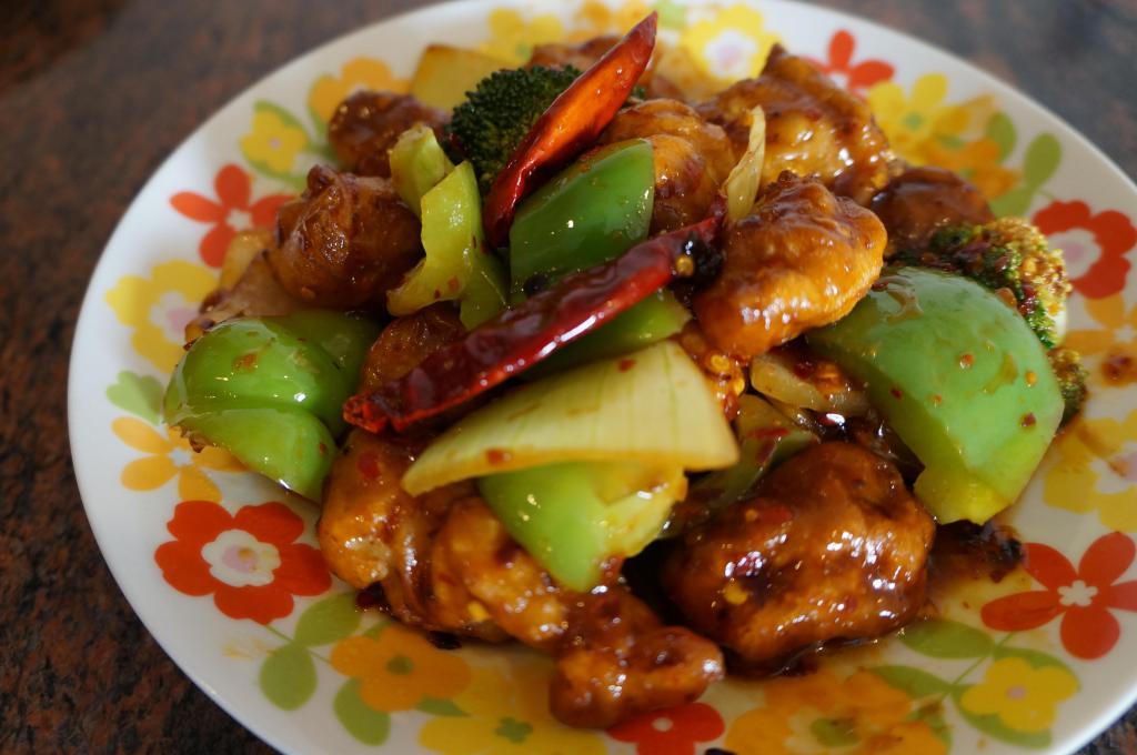 C3. Large General Tso's Chicken · Hot and spicy.