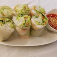 Summer Rolls · Fresh rolls with prawns, lettuce and carrots.