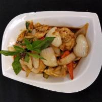 Sauteed Basil · Sauteed choice of meat, bell pepper, Thai chili, yellow onions, jalapenos, garlic and sweet ...