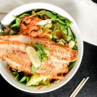Grilled Cajun Fish Salad · 