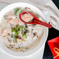 Tom Yam Noodle Soup · Vermicelli noodles, Thai chili soup, shiitake mushrooms, white mushrooms, basil, lemon grass...