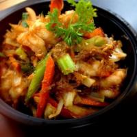 Shrimp Pad Woon Sen · Sauteed clear noodles with eggs, garlic, black pepper, cabbage, onions, scallions, carrot, t...