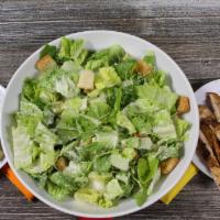 Avocado Salad with Grilled Chicken · Salad with Aguacate and Grilled Chicken