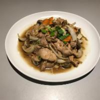 38. Stir Fried Ginger · Your choice of meat sauteed with mushroom, onion and ginger.