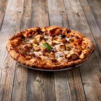 BBQ CHICKEN PIZZA · BBQ SAUCE CHICKEN AMERICAN BACON RED ONION AND MOZZARELLA