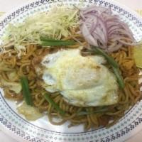 29. Pan Tay Noodle · Chicken, chow mein noodle with house special sauce including egg, cabbage, tomato, red onion...