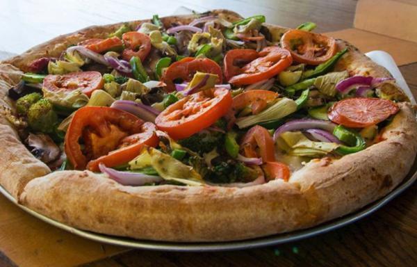 DaVinci Deluxe Pizza · Ham, Italian sausage, meatball, pepperoni, red onion, green pepper, mushroom, black olive, and tomato.