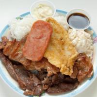4. Bento Combo Plate · BBQ beef, BBQ chicken, mahi mahi and spam.