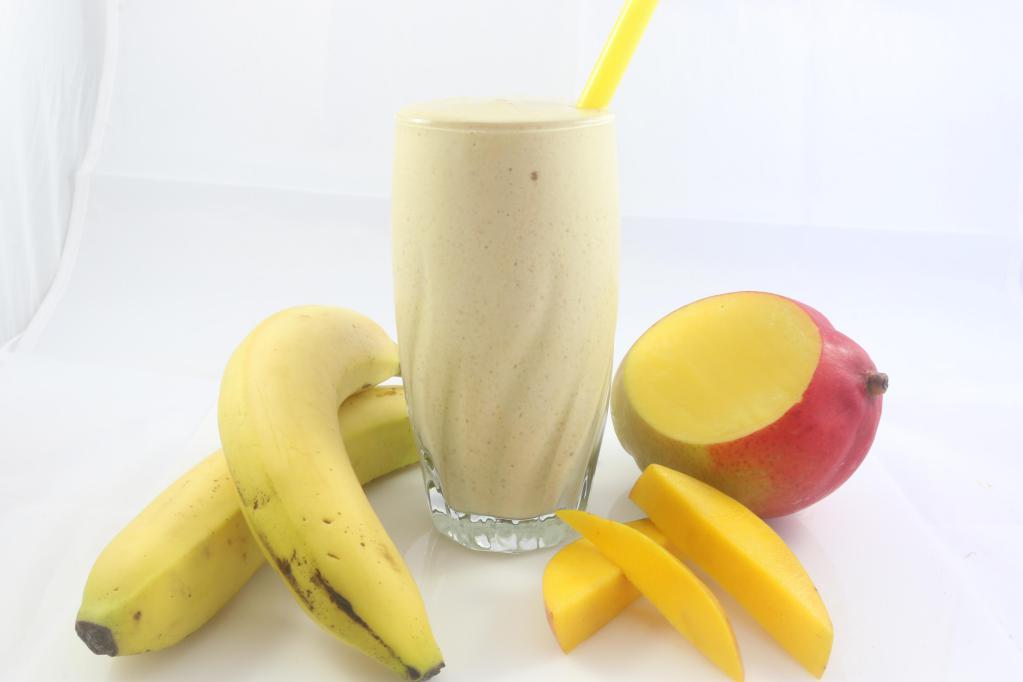 18. Power 18 Smoothie · Bananas, mangoes, pineapple juice and vanilla protein.