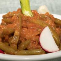 Loubieh be zeit · A stew of grenn beans, garlic & tomato