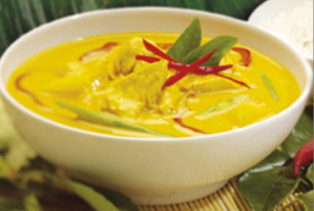 Yellow Curry · Yellow curry with coconut milk, potatoes, onions and bell pepper.
