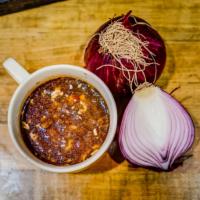 Vegan French Onion Soup · A French classic that is rich in taste and vegan-friendly!