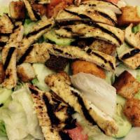 House Salad · Fresh lettuce with red ripe tomatoes, croutons, cucumbers and carrots, served with our homem...