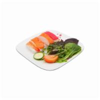 Chirashi Don  · 1 pc Tuna, 1 pc Albacore, 2 pcs Salmon, 1 pc Shrimp with Salad 