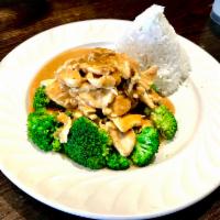 Peanut Sauce · Steamed broccoli with Thai peanut sauce.
