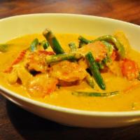 Panang Curry · Choice of meat or tofu with green bean, carrot, bell and basil in panang curry sauce. Spicy.