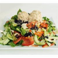 14. Tuna Salad · Crisp romaine lettuce hearts, julienne cut carrots, sliced mushroom, grape tomatoes, Persian...