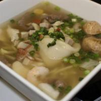 Special Wonton Soup · 32 oz. Chicken, steak, shrimp, pork, wontons, mixed veggies, noodles and green onions.