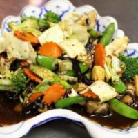 73. Veggie Lover · Stir-fried mixed vegetables with oyster sauce.
