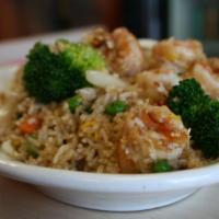 47. Shrimp Fried Rice · Fried rice with shrimp, egg, broccoli, pea, onions and carrot.