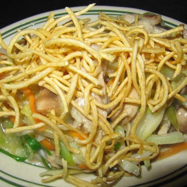 2. Chicken Chow Mein · Chicken, cabbage, napa, carrot, mushroom, bean sprout, white onion, and green onion stir fried in white sauce. Topped with Crispy Noodle. Serve with Steamed Rice