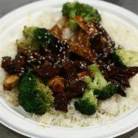 The Great Wall Entree Platter · Oriental chicken, steak and broccoli marinated in low-sodium soy sauce and hot sauce, stir f...