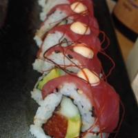 Tuna Lover Roll · Spicy tuna, avocado and cucumber topped with tuna, spicy mayo, tobiko and green onion.