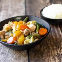 Chopsuey · Chicken, cabbage, green beans, broccoli, carrots, pepper and cauliflower. Vegetarian.