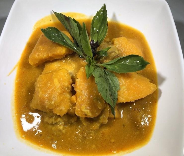E9. Pumpkin Chicken · Chicken stew slow-cooked with kabocha squash, garlic, ginger and onion.