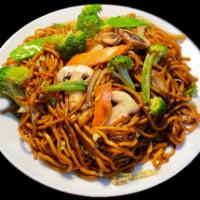 Vegetable Lo Mein · Mushroom, baby corn, green pea, carrot, and cabbage.