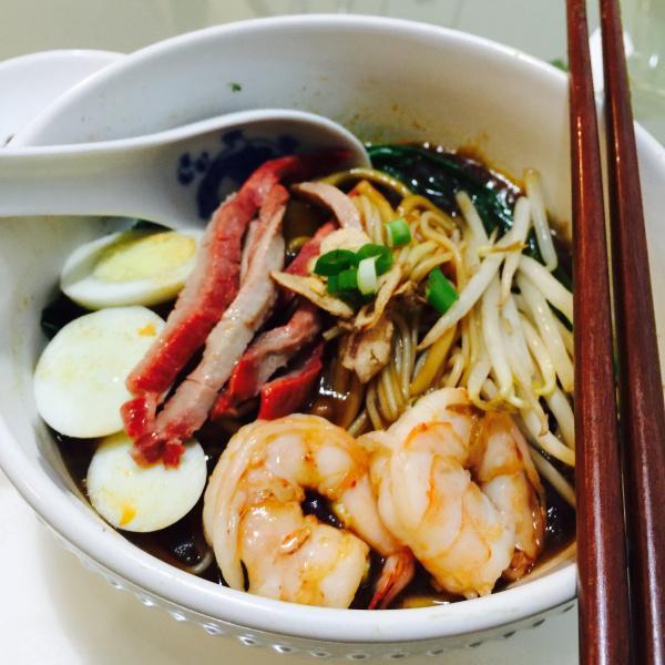 Loh Mee · Hard boiled egg,bean sprouts ,yu choy ,jumbo shrimp and pork strips served in a thick brown broth