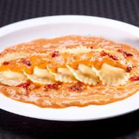 Lobster Ravioli Dinner · 6 piece Lobster stuffed raviolis. Includes your choice of sauce 