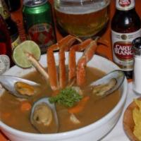 Caldo Vuelve a La Vida · Seafood mix of octopus, shrimp, fish, crab and mussels.