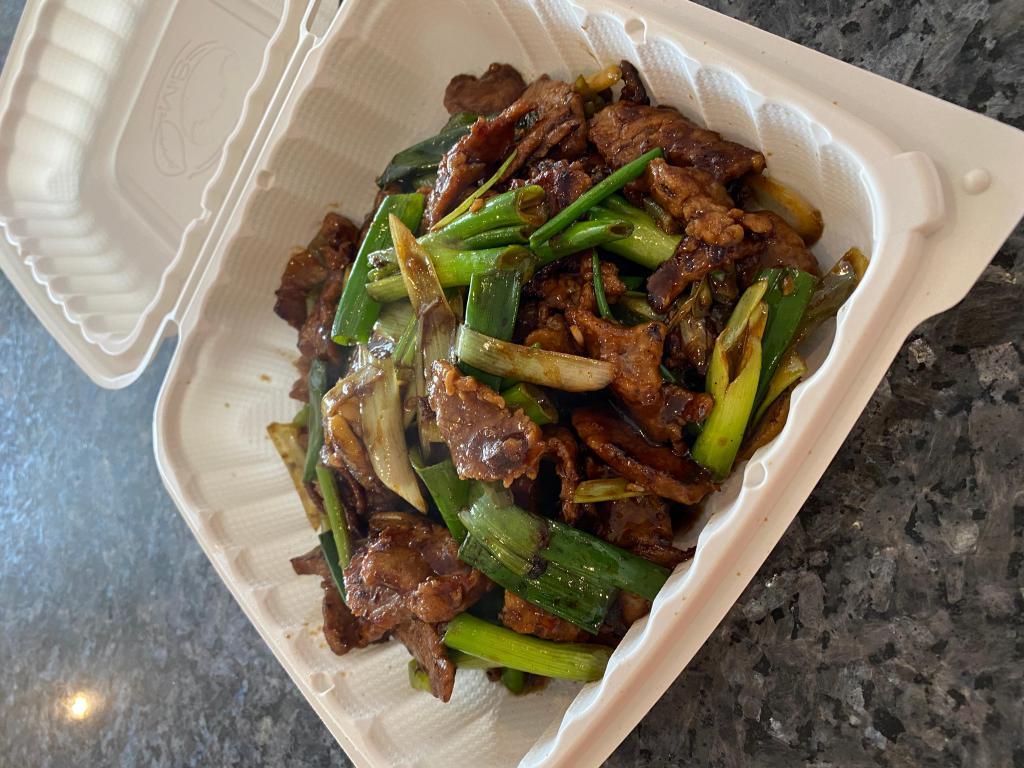 Ginger Scallion Beef · Fresh scallions and thin sliced ginger beef stir fry