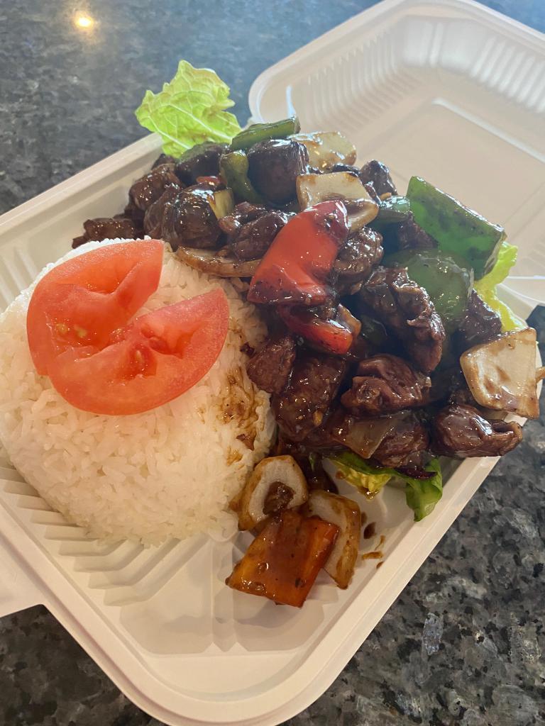 Beef Cubed Steak Rice Plate · 