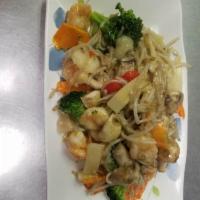 58a. Shrimp Chop Suey · Carrots, celery, onions and white sauce.