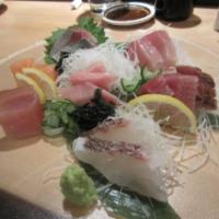 Fuji · 15 pieces of Chef's choice deluxe sashimi