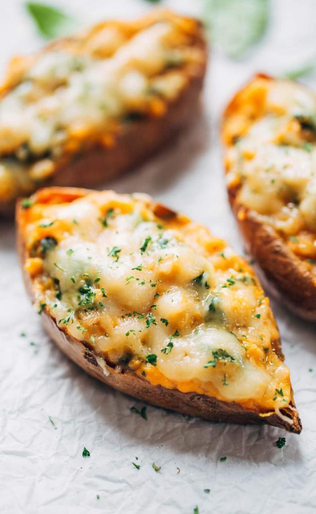 Vegetarian Potato Skins · Sautéed mushrooms, broccoli, chopped red onions and cheddar cheese.