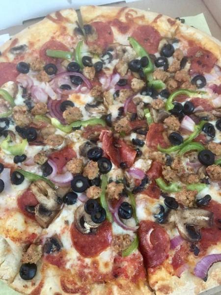 Deluxe Pizza · Pepperoni, mushrooms, Italian sausage, black olives, bell peppers, onions and mozzarella cheese.