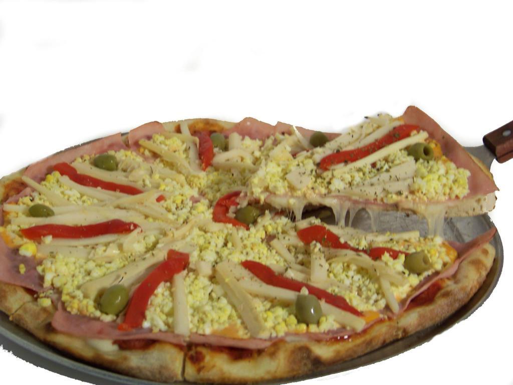Kussifay Pizza · Made with tomato sauce, fresh mozzarella cheese, ham, salsa golf, eggs, heart of palm, peppers and olives.