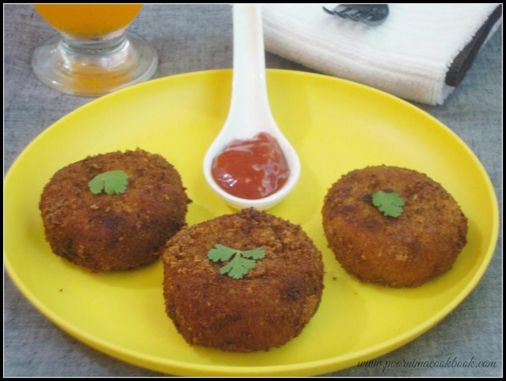 Street Cutlets · Potato or chicken pan-cooked cutlets.