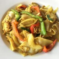 Curry Noodles · flat noodles, white onion, green onion, bell peppers, curry powder, egg