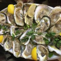 Raw Oysters · 1 dozen