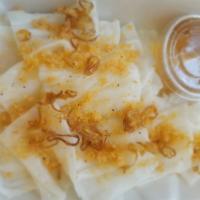 Steamed Rice Rolls with minced shrimp · Bánh ướt tôm cháy
